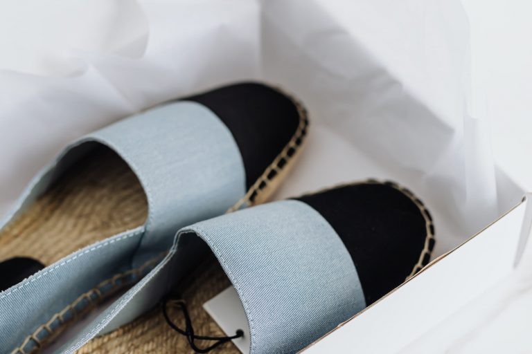 Stylowe kroki dla modowych entuzjastów – jak znaleźć wymarzone buty na Butynalata.pl?